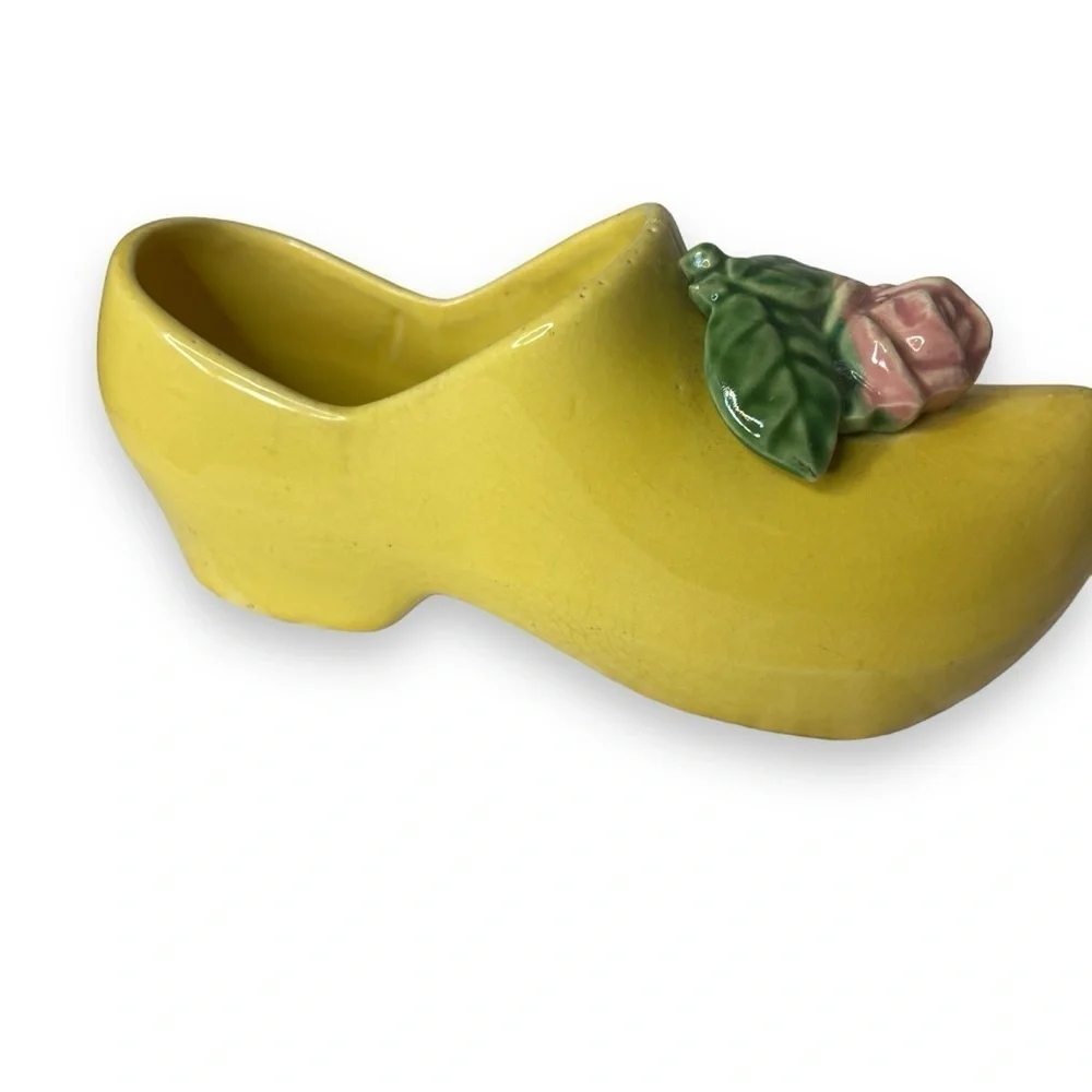 McCoy Dutch Shoe Yellow Glazed Ceramic Planter Flower Rose Vintage